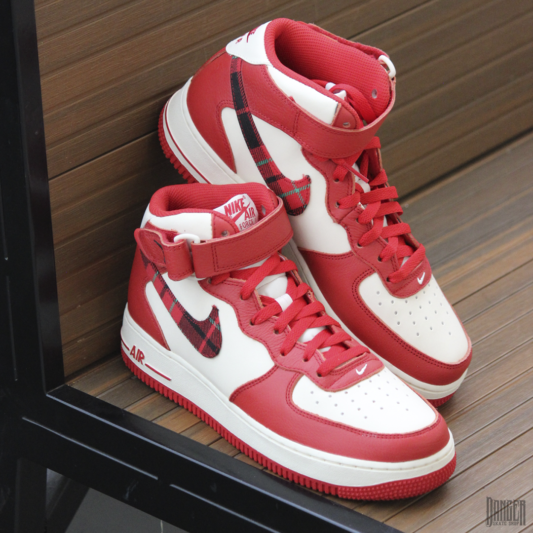 Tenis Nike Air Force 1 Mid 07 LX Plaid Cream Red