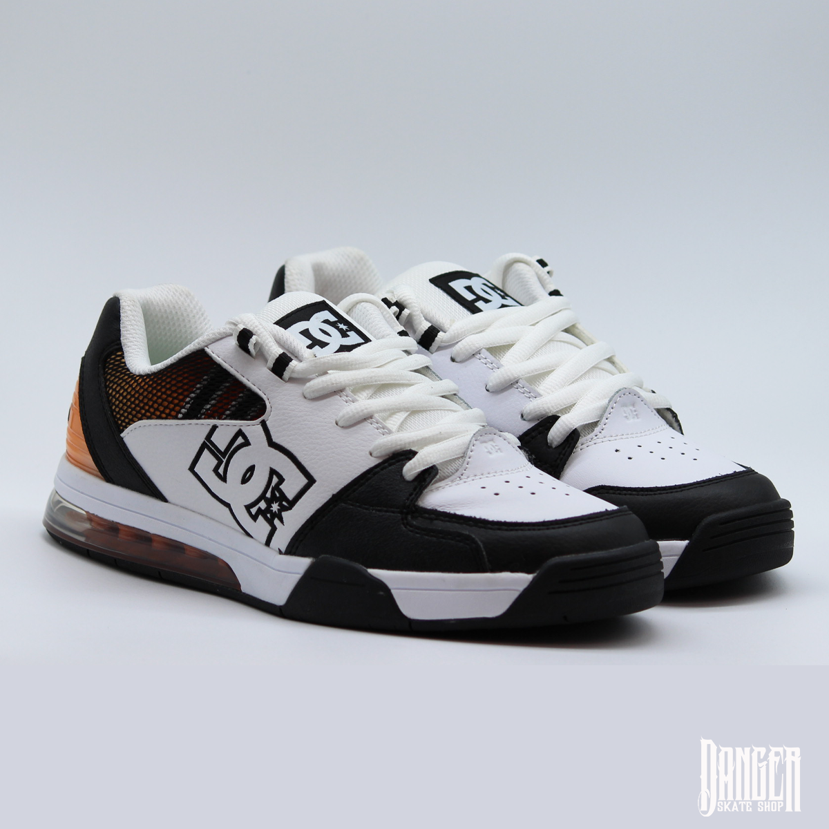 Tenis DC Versatile White Black Orange
