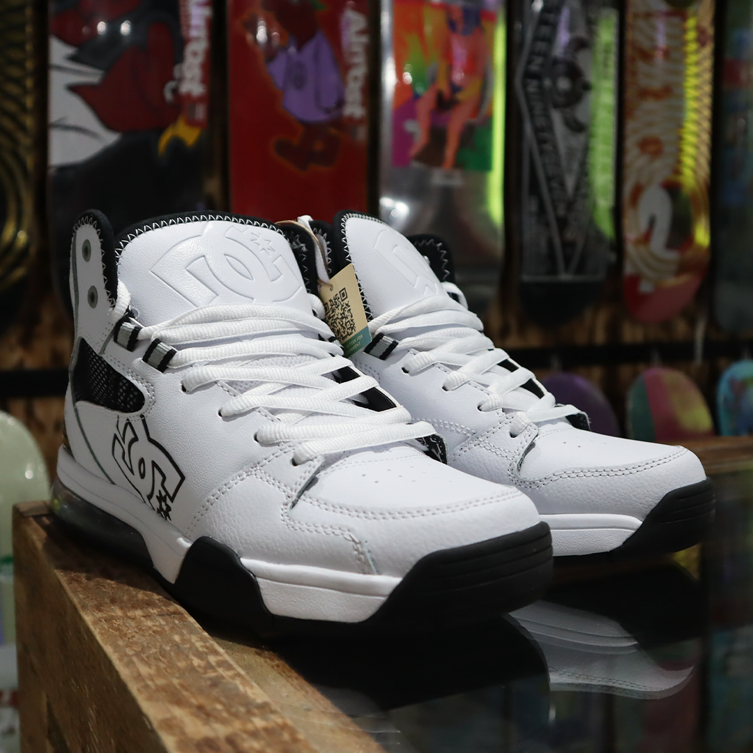 Tenis DC Versatile Hi White Black