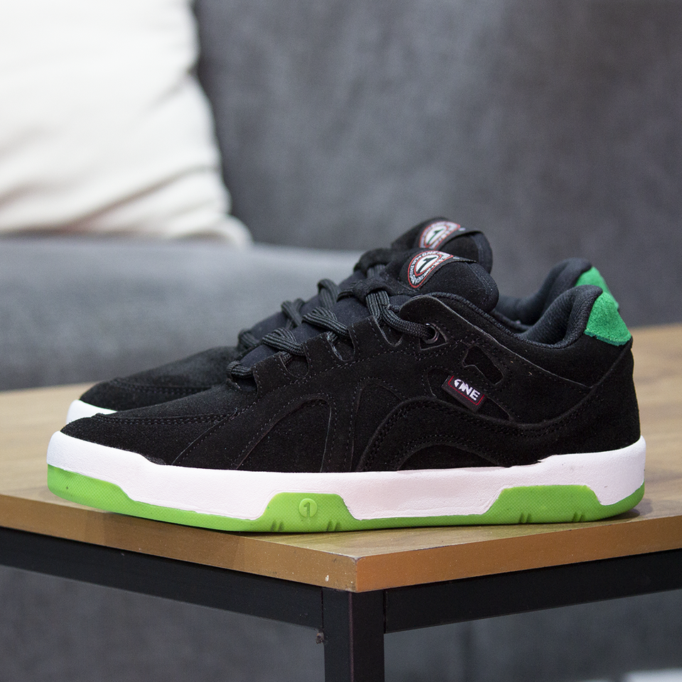 One Footwear