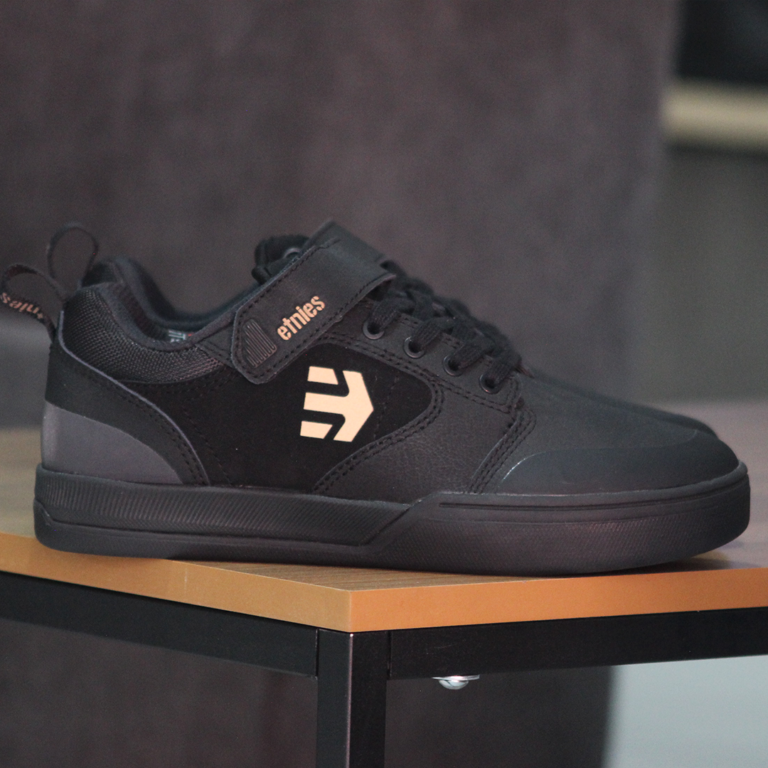 Tenis Etnies Camber Clip Black Gold