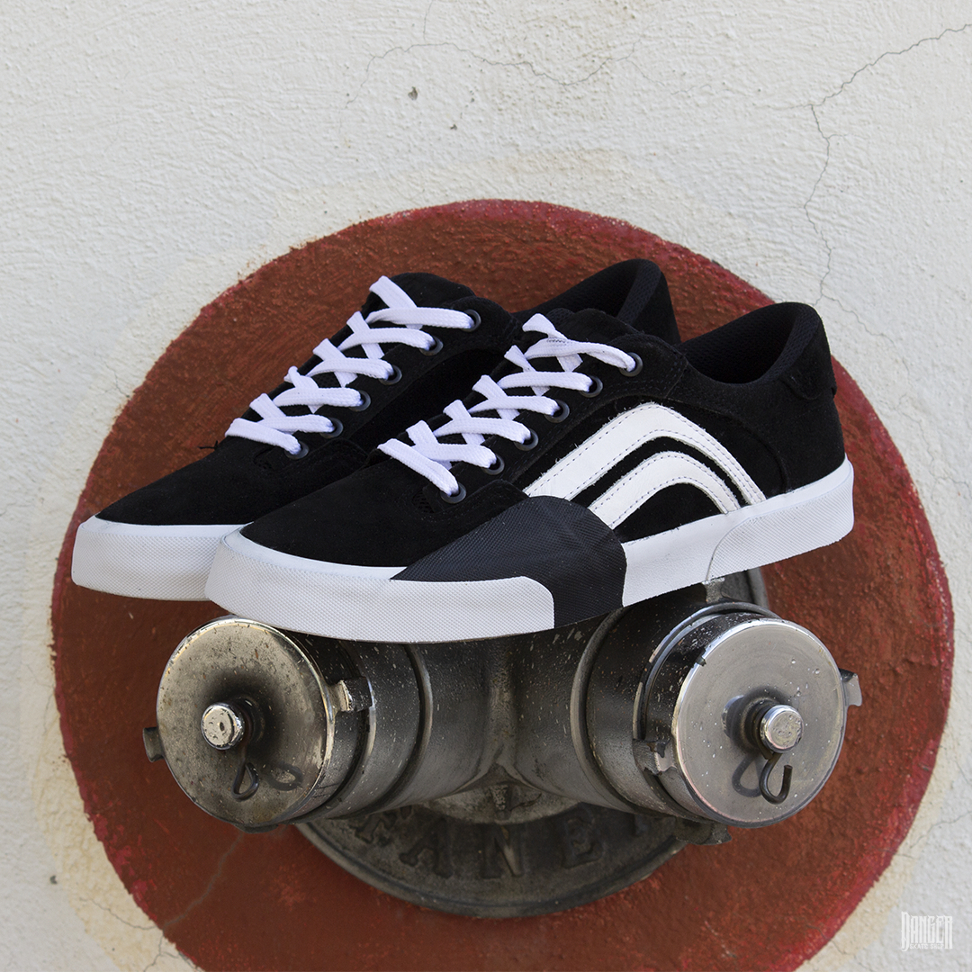 Tenis Gremio Burned Vulk 02 Negro Blanco