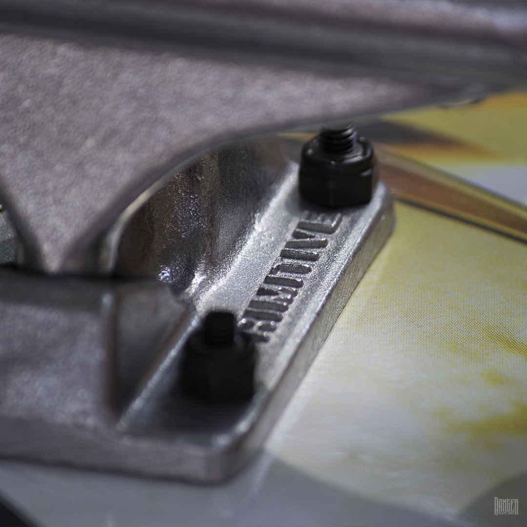 Patineta Primitive Nuevo Genesis