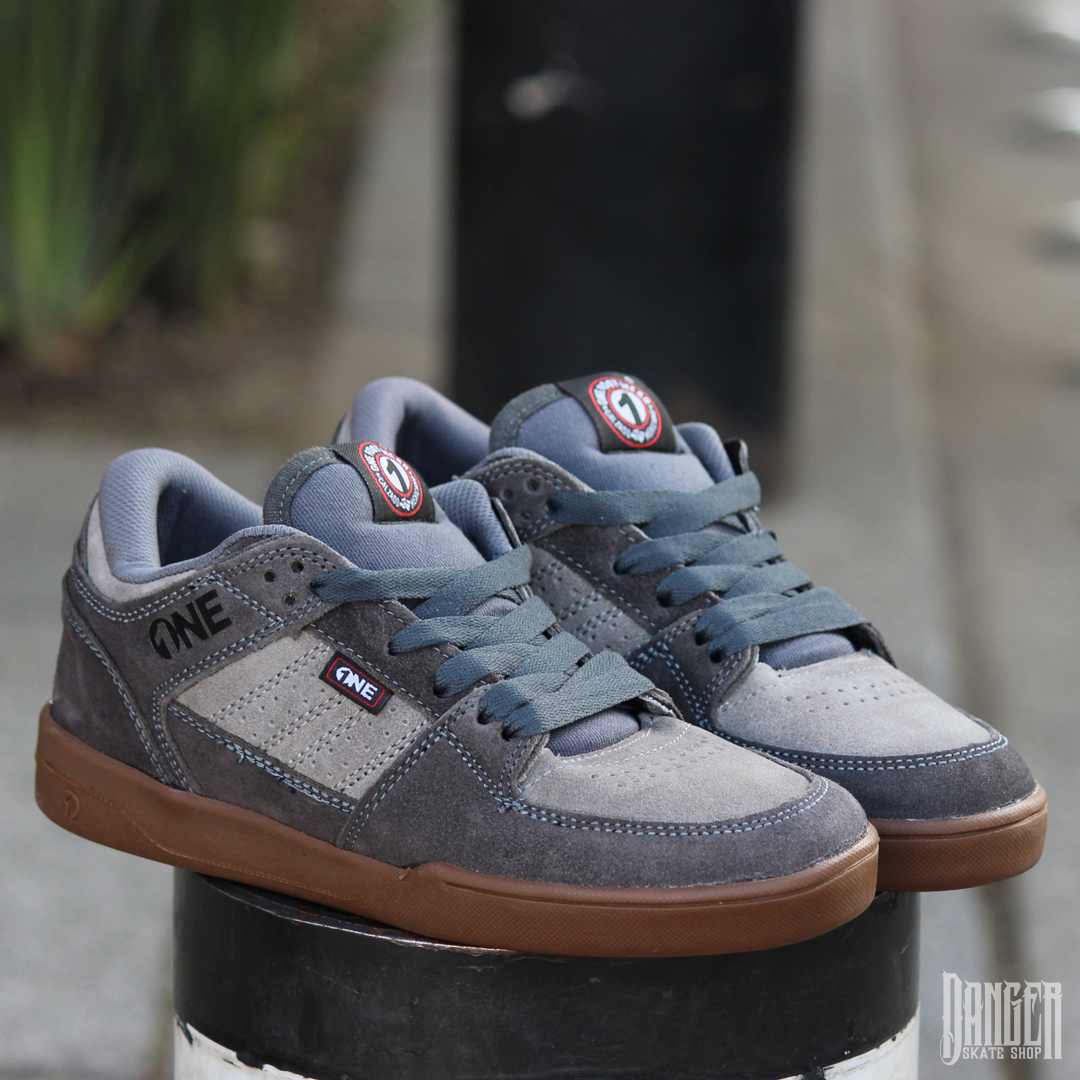 Tenis One Footwear 411 Low Gris Caramel