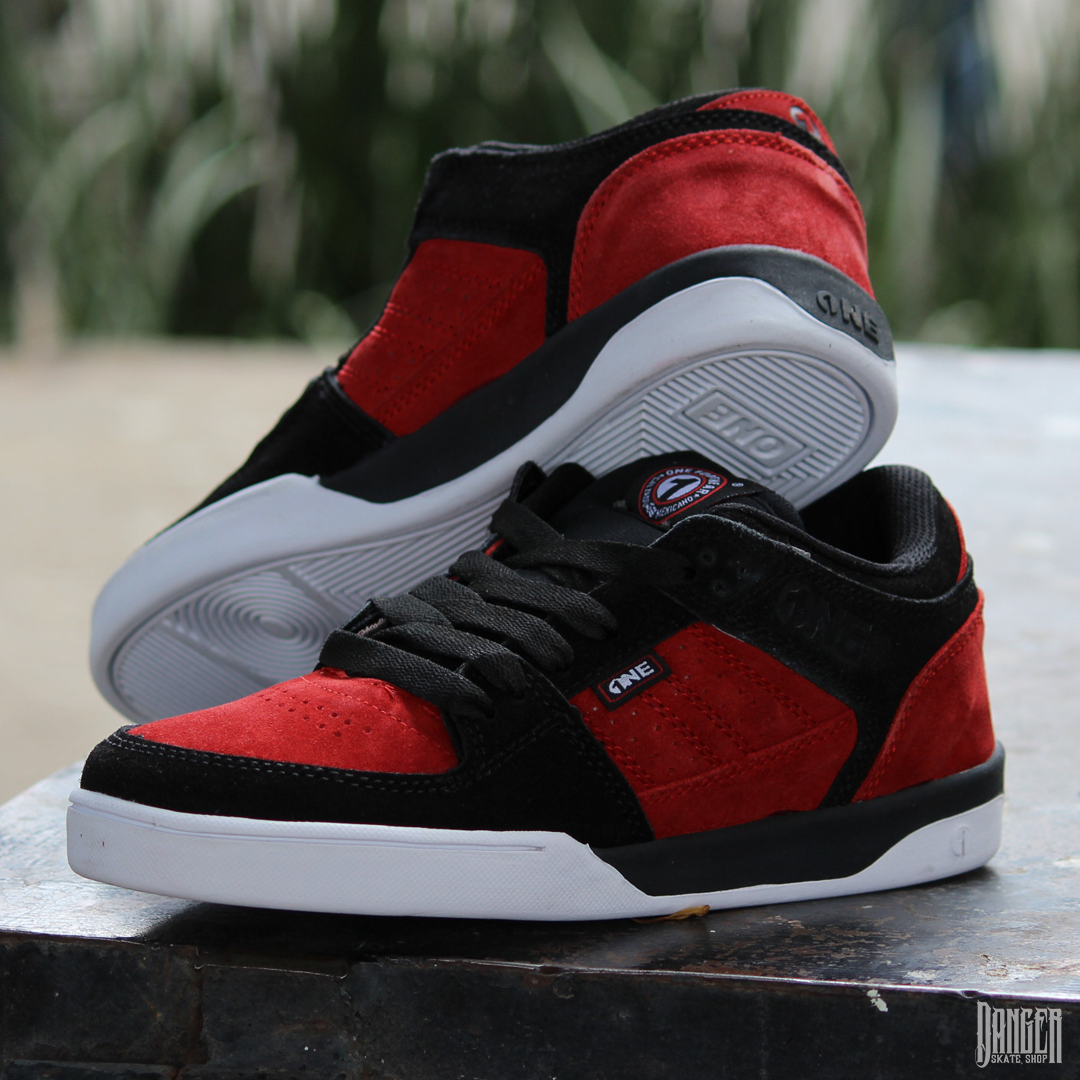 Tenis One Footwear 411 Low Red Black