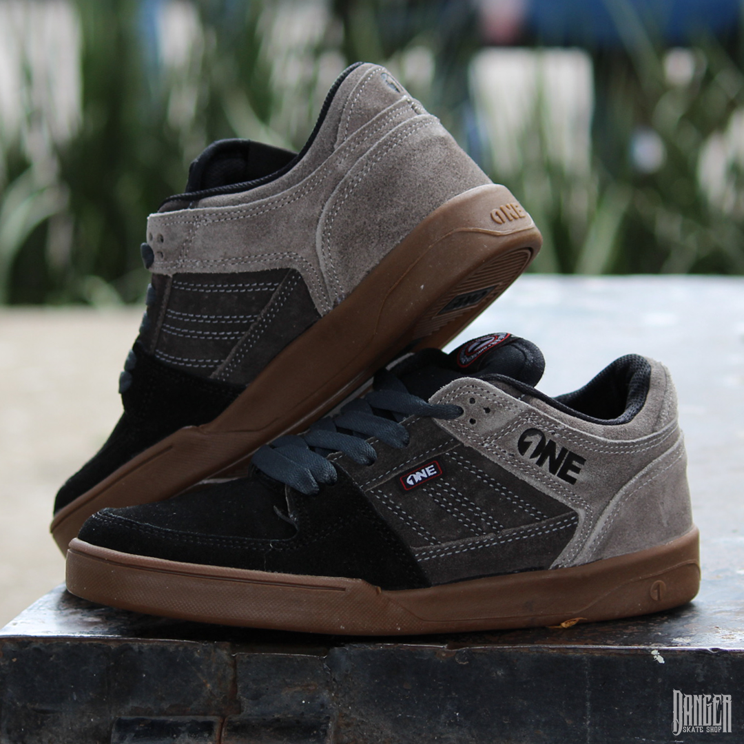 Tenis One Footwear 411 Low Grey Black