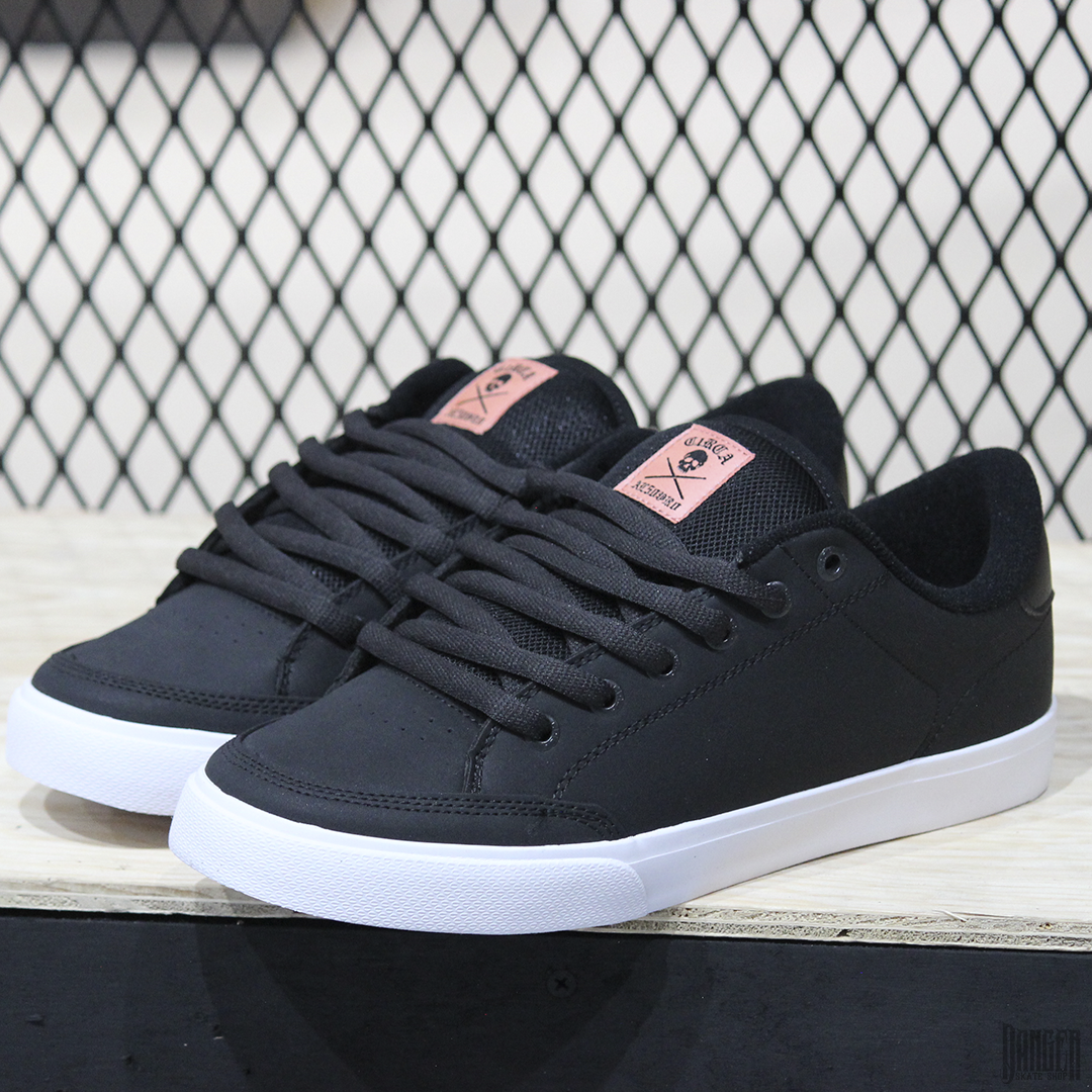 Tenis C1rca AL 50 Pro-Jet Black Salmon Synthetic Nubuck