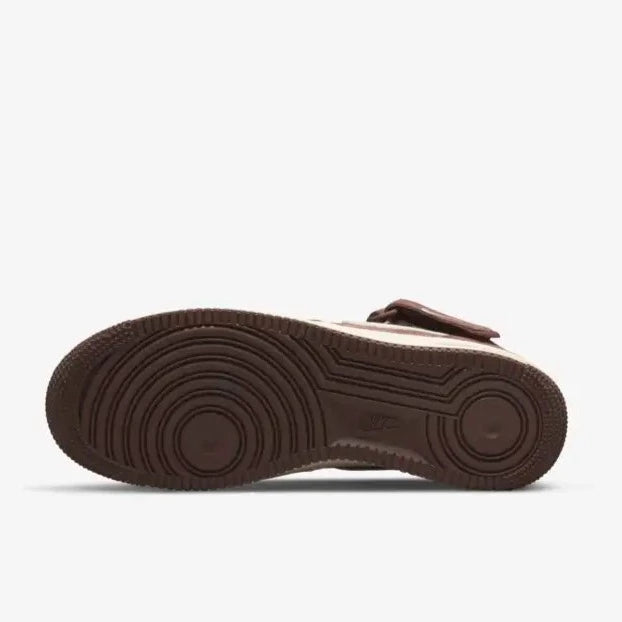 Tenis Nike Air Force 1 Mid ´07 QS Chocolate