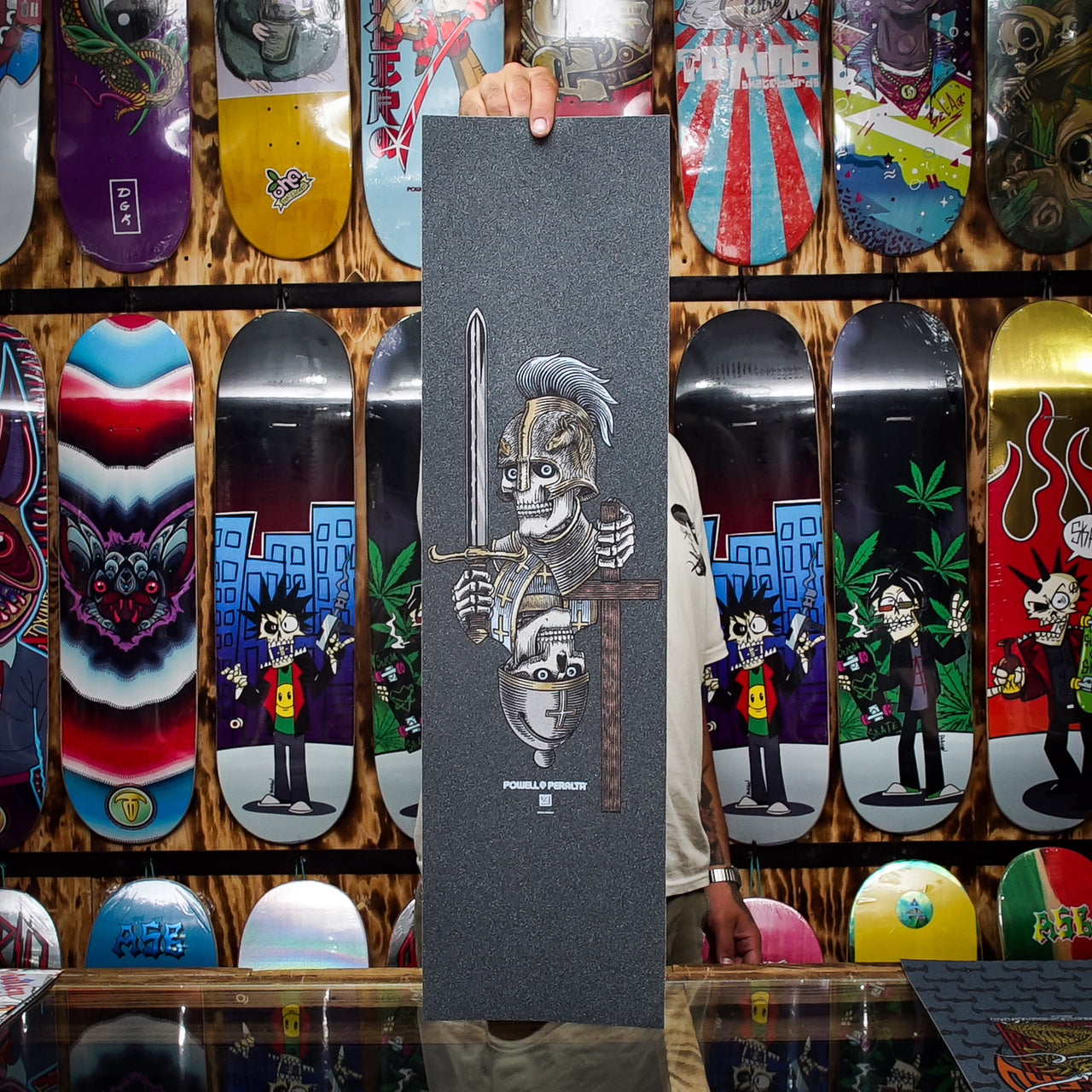 Lija Powell Peralta Dan Corrigan Chess Skulls 9 x 33