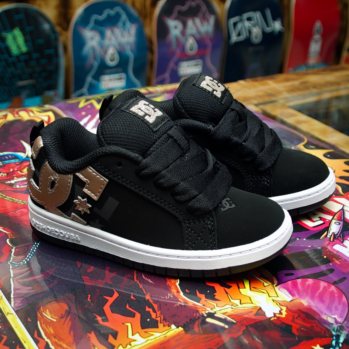 Tenis DC Court Graffik Black Rose