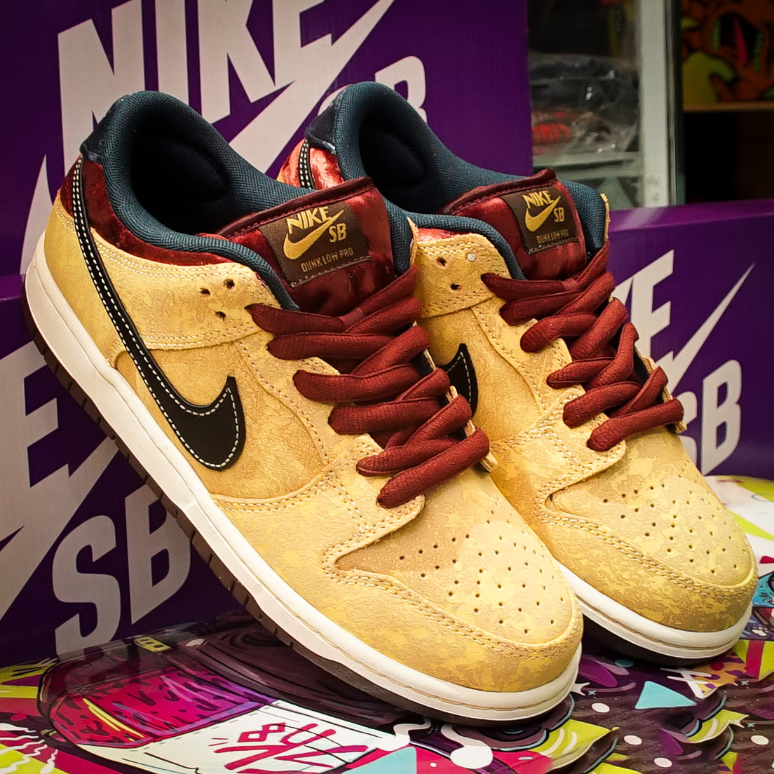 Tenis Nike SB Dunk Low Pro PRM City Of Cinema