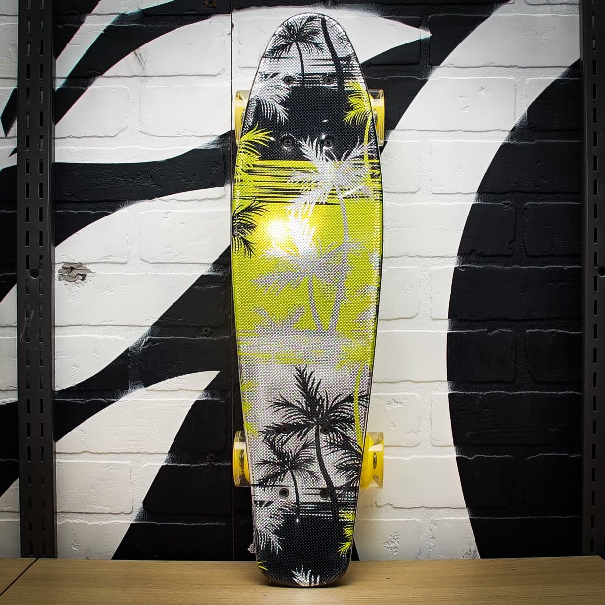 Patineta Blazer Tipo Penny Palmeras Black Yellow