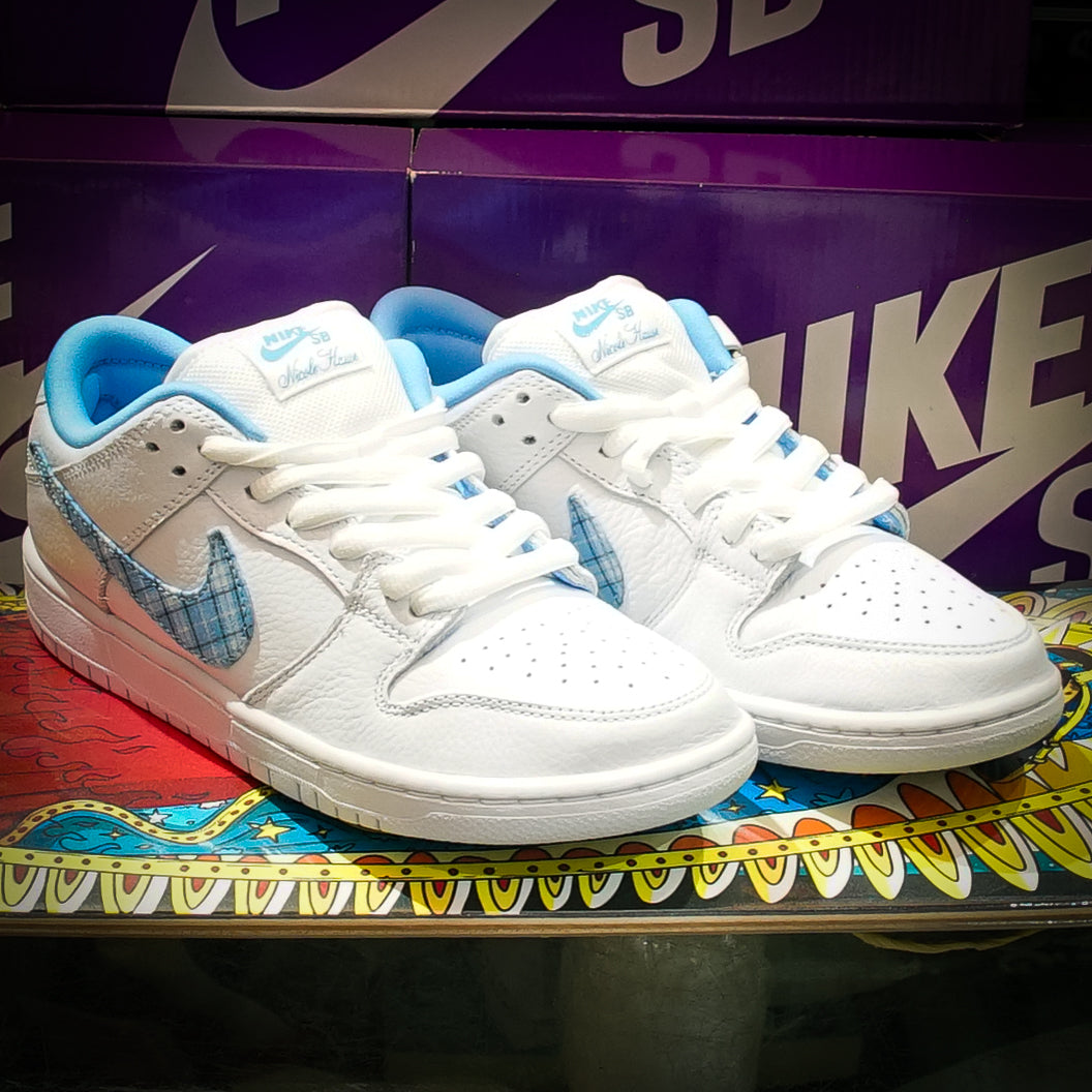 Tenis Nike SB Dunk Low Pro White Nicole Hause University Blue White