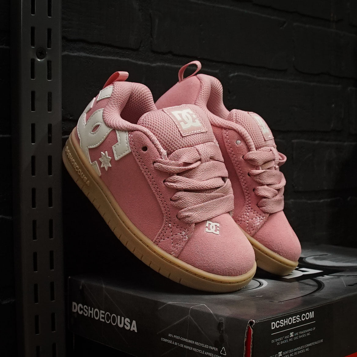 Tenis DC Court Graffik SE Pink Off White Gum Kids