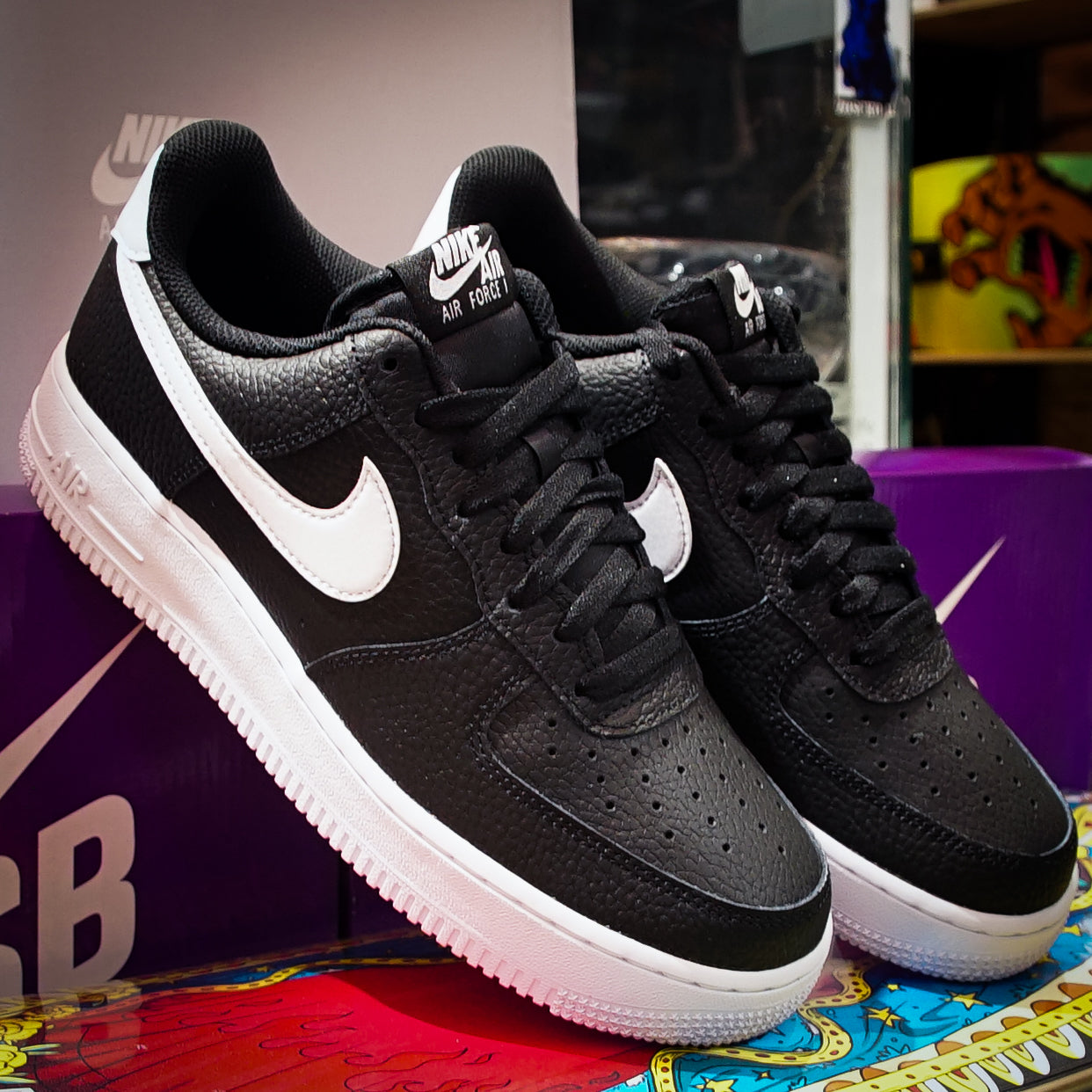 Tenis Nike Air Force 1 07 Black White