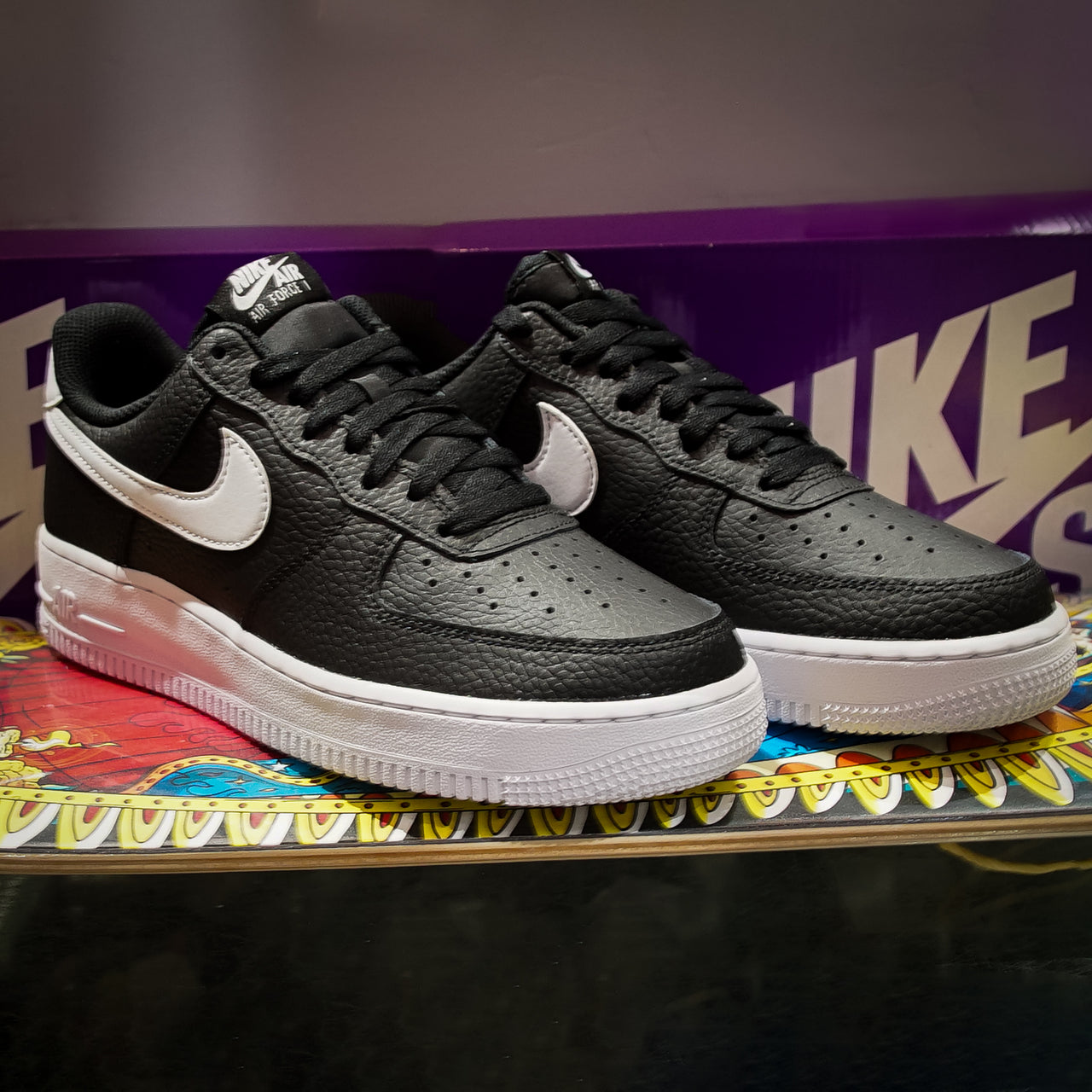 Tenis Nike Air Force 1 07 Black White