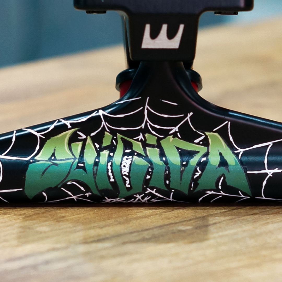 Trucks Suicida Dark Logo Black