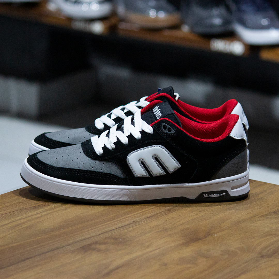 Tenis Etnies Serin Michelin Black Grey White